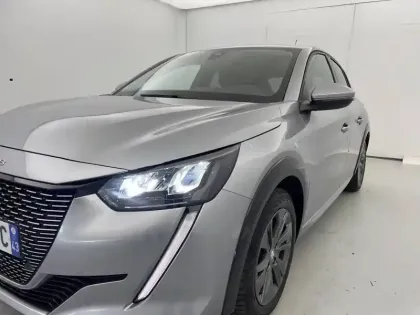 Photo 23 Peugeot 208  Electrique 50 kWh 136ch