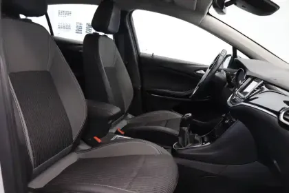 Photo 6 Opel Astra  1.2 Turbo 130 ch BVM6