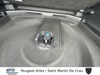 Photo 14 Peugeot 3008  Hybrid 136 e-DCS6