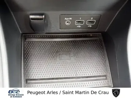 Photo 16 Renault Captur  E-Tech 145 - 21