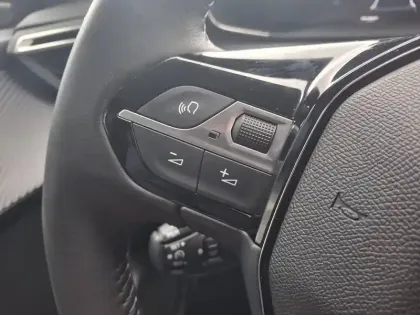 Photo 72 Peugeot 208  Hybrid 100 e-DCS6
