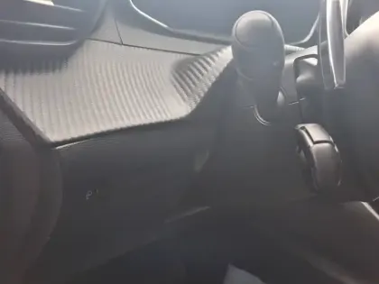 Photo 15 Peugeot 208  Hybrid 100 e-DCS6