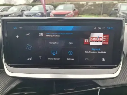 Photo 20 Peugeot 208  Hybrid 100 e-DCS6