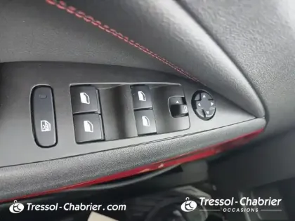 Photo 19 Opel Crossland  1.5 D 110 ch BVM6 GS Line