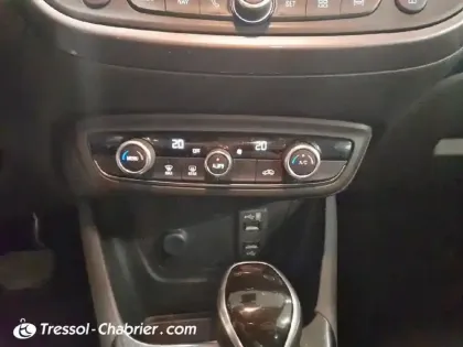 Photo 14 Opel Crossland X  1.2 Turbo 110 ch BVA6 Innovation