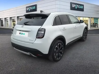 Photo 27 Fiat 600  1.2 Hybrid 100ch DCT6 La Prima