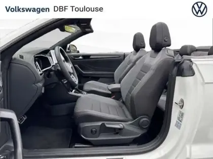 Photo 19 Volkswagen T-roc CAB FL 1.5 TSI 150 DSG7 R LINE