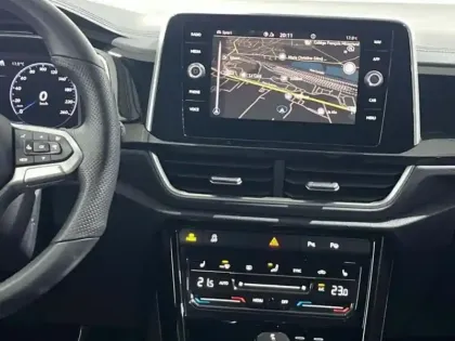 Photo 9 Volkswagen T-roc 1.5 TSI EVO2 150 Start/Stop DSG7 R-Line Edition