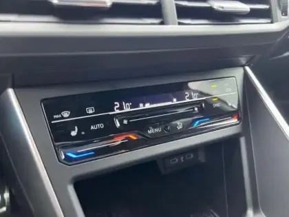 Photo 9 Volkswagen Polo FL 1.0 TSI 95 CH DSG7 STYLE