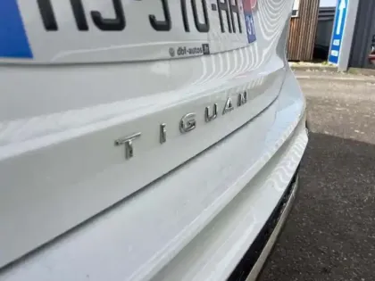 Photo 6 Volkswagen Tiguan T1 NOUVEAU 2.0 TDI 150CH DSG7 R LINE