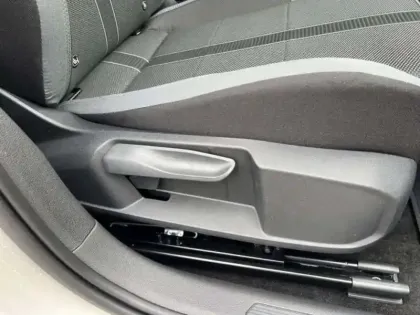 Photo 5 Volkswagen Polo FL 1.0 TSI 95 CH DSG7 STYLE