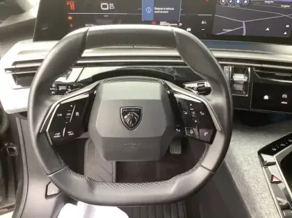 Photo 17 Peugeot 3008 Nouveau Hybrid 136 e-DCS6 Allure