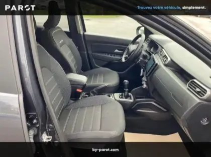 Photo 47 Dacia Duster Blue dCi 115 4x2 Journey