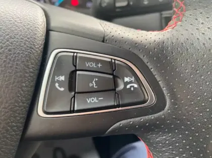 Photo 16 Ford Ecosport 1.0 EcoBoost 125ch ST-Line