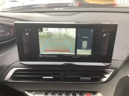 Photo 18 Peugeot 3008 Hybrid 136 e-DCS6 GT