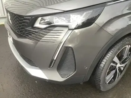 Photo 25 Peugeot 3008 Hybrid 136 e-DCS6 GT