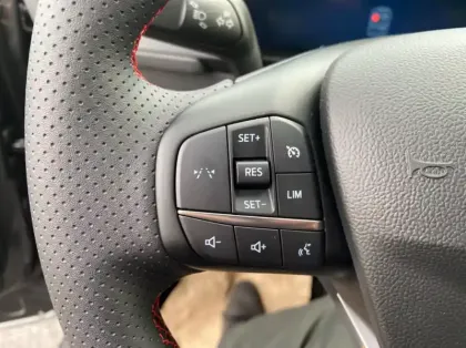 Photo 40 Ford Kuga Gén. III Ph2 ST-Line 5