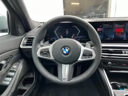 Photo 19 BMW Serie 3 Série 3 318iA 156ch M Sport