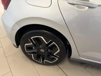 Photo 11 Volkswagen Polo  1.0 TSI 116ch R-Line Edition DSG7