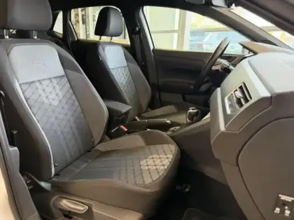 Photo 14 Volkswagen Polo  1.0 TSI 116ch R-Line Edition DSG7