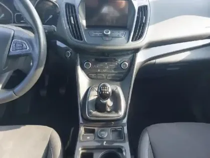 Photo 10 Ford Kuga  1.5 Flexifuel-E85 150ch Stop&Start Titanium 4x2 Euro6.2