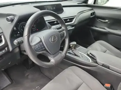 Photo 12 Lexus UX Gén. I Ph1 Pk Confort Business 5