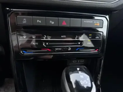 Photo 7 Volkswagen T-cross  1.5 TSI 150ch R-Line Edition DSG7