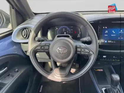 Photo 11 Toyota Aygo  X 116h Graphic