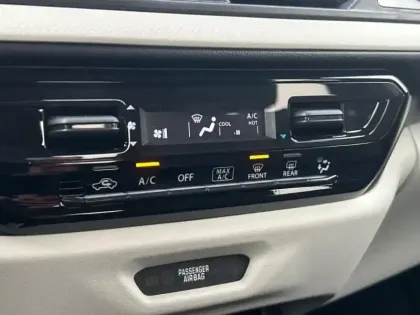 Photo 14 Suzuki Swift  1.2 Hybrid 83ch Privilège Auto