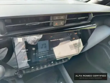 Photo 13 Alfa Romeo Junior  1.2 Ibrida 145ch e-DCT6