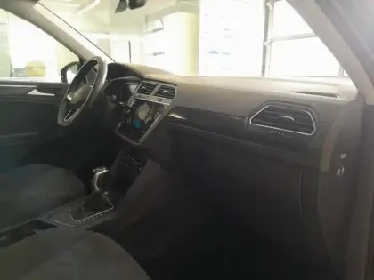 Photo 14 Volkswagen Tiguan  2.0 TDI 150ch Elegance DSG7