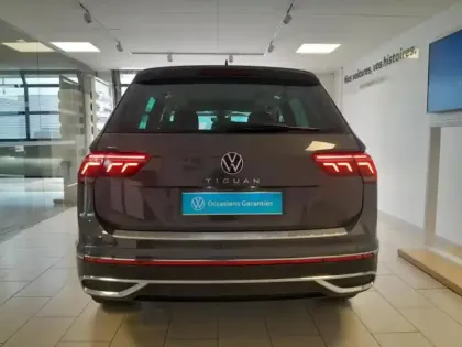 Photo 6 Volkswagen Tiguan  2.0 TDI 150ch Elegance DSG7