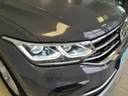 Photo 8 Volkswagen Tiguan  2.0 TDI 150ch Elegance DSG7