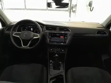 Photo 11 Volkswagen Tiguan  2.0 TDI 150ch Elegance DSG7