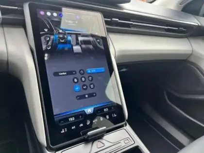 Photo 14 Ford Explorer  286ch Extended Range 79kWh Select RWD