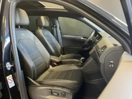 Photo 10 Volkswagen Tiguan  1.4 eHybrid 245ch R-Line Exclusive DSG6