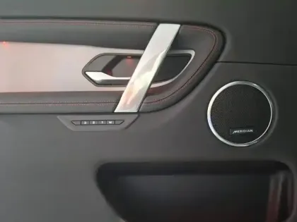 Photo 7 Land rover Discovery Sport Gén. I (L550) Ph2 NG Dynamic SE 5