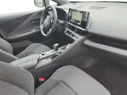 Photo 9 Toyota C-HR  1.8 Hybride 140ch Dynamic NG23