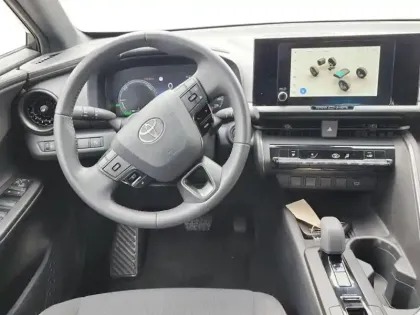 Photo 10 Toyota C-HR  1.8 Hybride 140ch Dynamic NG23