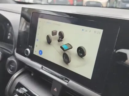 Photo 13 Toyota C-HR  1.8 Hybride 140ch Dynamic NG23