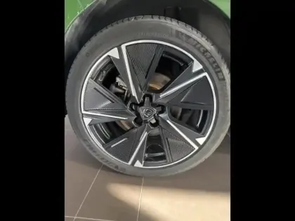 Photo 6 Peugeot 308  e- 156ch First Edition