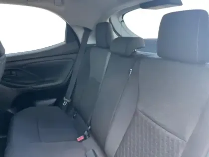 Photo 12 Toyota Yaris  116h Design 5p MY22