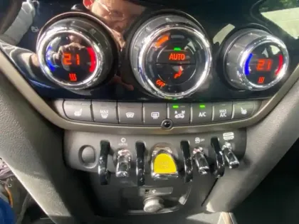 Photo 13 Mini Countryman  Cooper SE 125ch + 95ch Edition Premium ALL4 BVA6