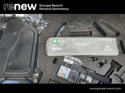 Photo 9 Renault Clio  1.6 E-Tech hybride 145ch Techno