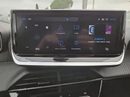 Photo 13 Peugeot 208  1.2 Hybrid 110ch Allure e-DCS6