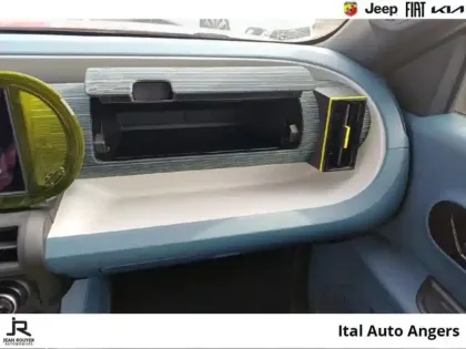 Photo 13 Fiat Panda Grande  Electrique 113ch Red (Prime CEE déduite)