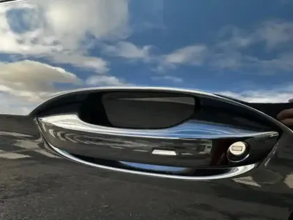 Photo 9 Skoda Superb Gén. IV Ph1 Laurin & Klement 4