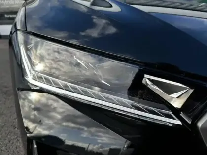 Photo 6 Skoda Superb Gén. IV Ph1 Laurin & Klement 4