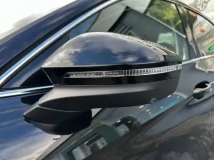 Photo 8 Skoda Superb Gén. IV Ph1 Laurin & Klement 4