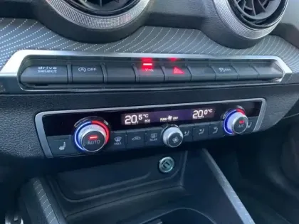 Photo 14 Audi Q2  35 TFSI 150ch S line Plus S tronic 7